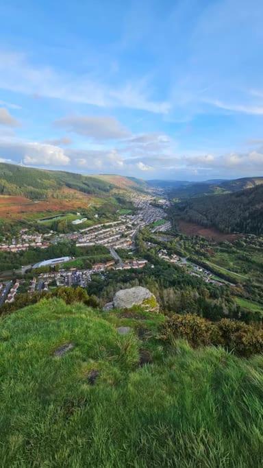 Welsh Miners Cottage Four Bedroom House Treherbert Exterior foto